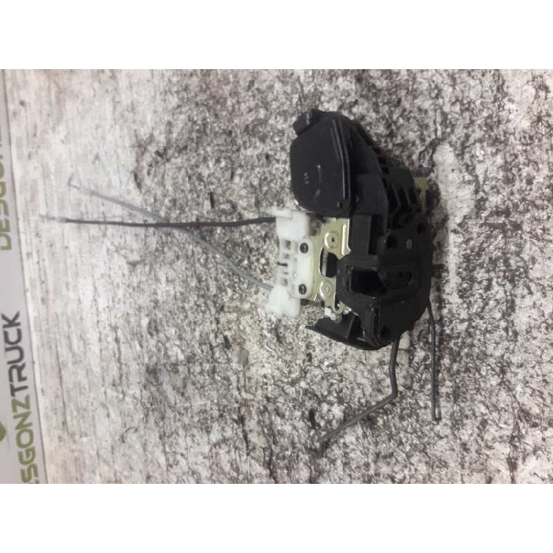 Recambio de cerradura puerta delantera izquierda para hyundai elantra (xd) 1.6 comfort (5-ptas.) referencia OEM IAM  5 PINS - Gris