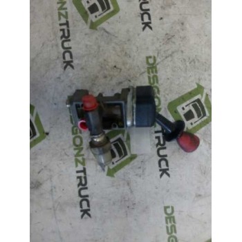 Recambio de palanca freno de mano para nissan trucks m 140.17 referencia OEM IAM 9617210540  