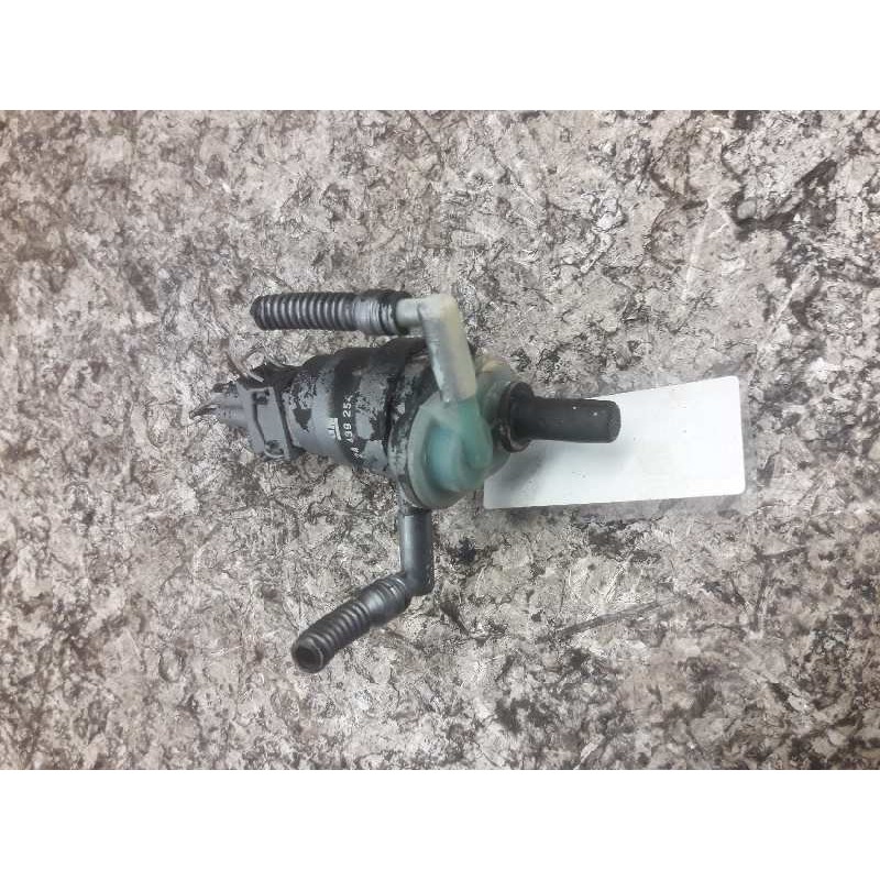Recambio de bomba limpia para opel zafira b cosmo referencia OEM IAM 24439254 2 PINS 2