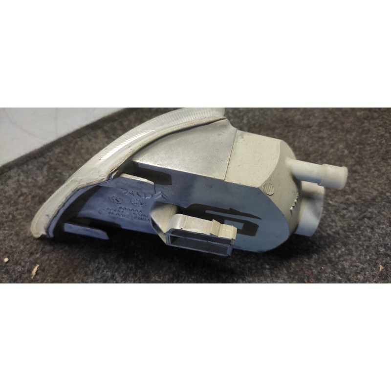 Recambio de piloto delantero derecho para citroën xantia berlina 1.9 td armonia referencia OEM IAM 4