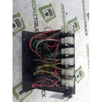 Recambio de caja reles / fusibles para nissan trucks m 140.17 referencia OEM IAM   