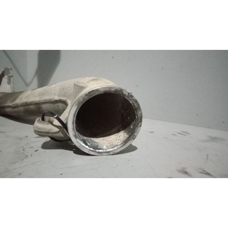 Recambio de tubo admision para volvo fm 460 12.8 diesel referencia OEM IAM 21646919 - Blanco 3