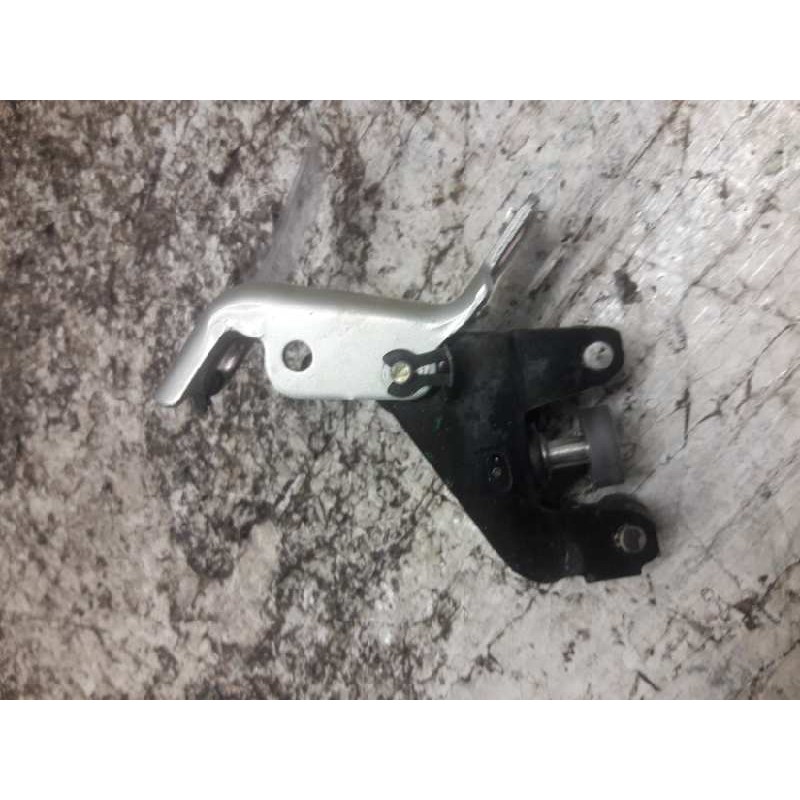Recambio de bisagra puerta corredera para renault kangoo (f/kc0) authentique 4x4 referencia OEM IAM 303512K - Gris 2