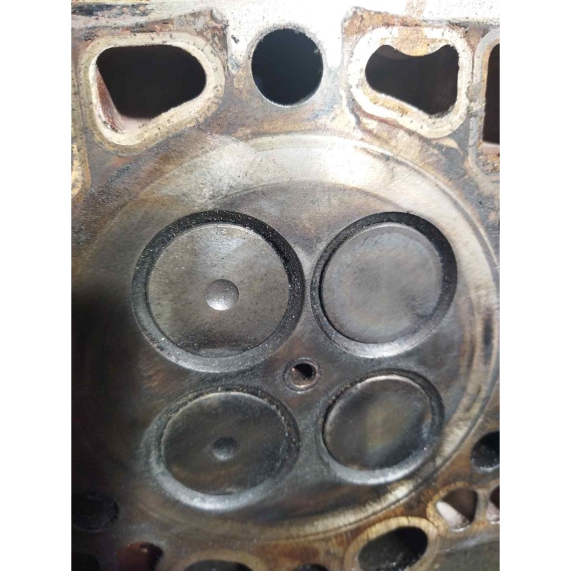 Recambio de culata para volvo fl 240 fg 4x2 cabina para grupos (l4h1c) referencia OEM IAM 20993095 - Blanco 7