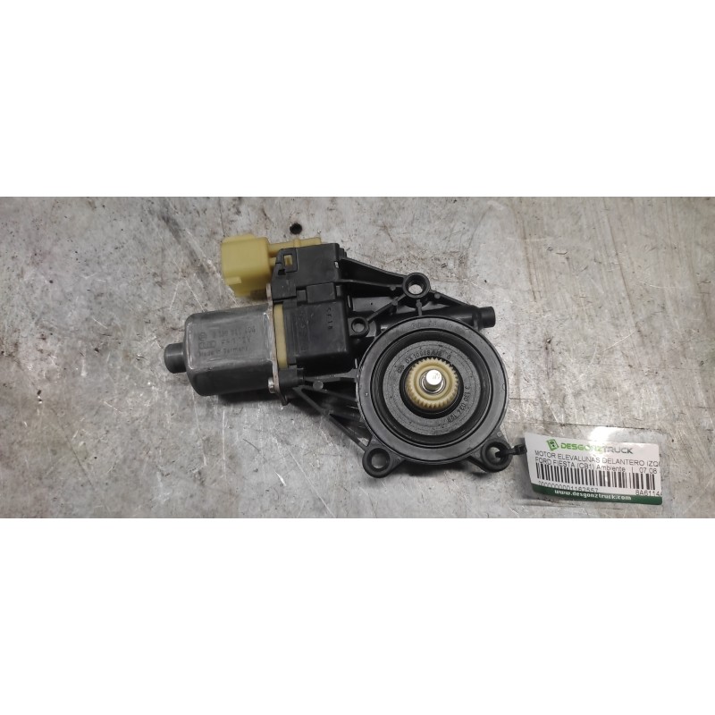 Recambio de motor elevalunas delantero izquierdo para ford fiesta (cb1) ambiente referencia OEM IAM 8A6114A389B 0130822404 6 PIN