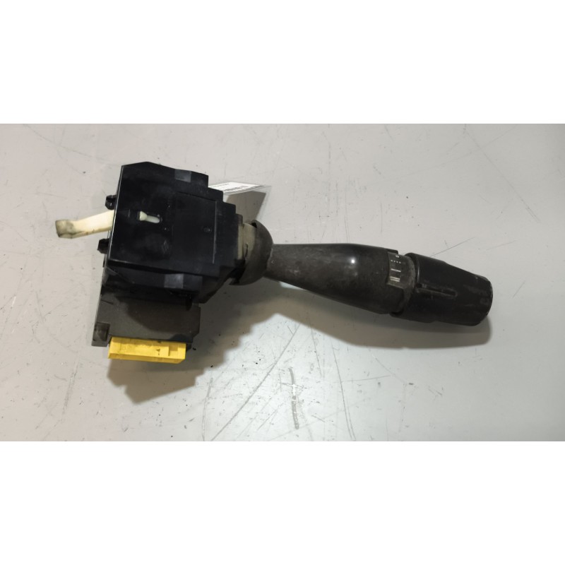 Recambio de mando limpia para renault serie t 10.8 diesel referencia OEM IAM 22007395 7422007395 