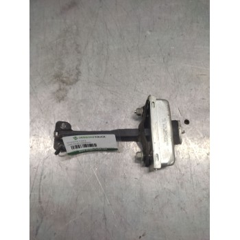 Recambio de retenedor puerta para land rover discovery v6 td se referencia OEM IAM DELANTERO IZQUIERDO  