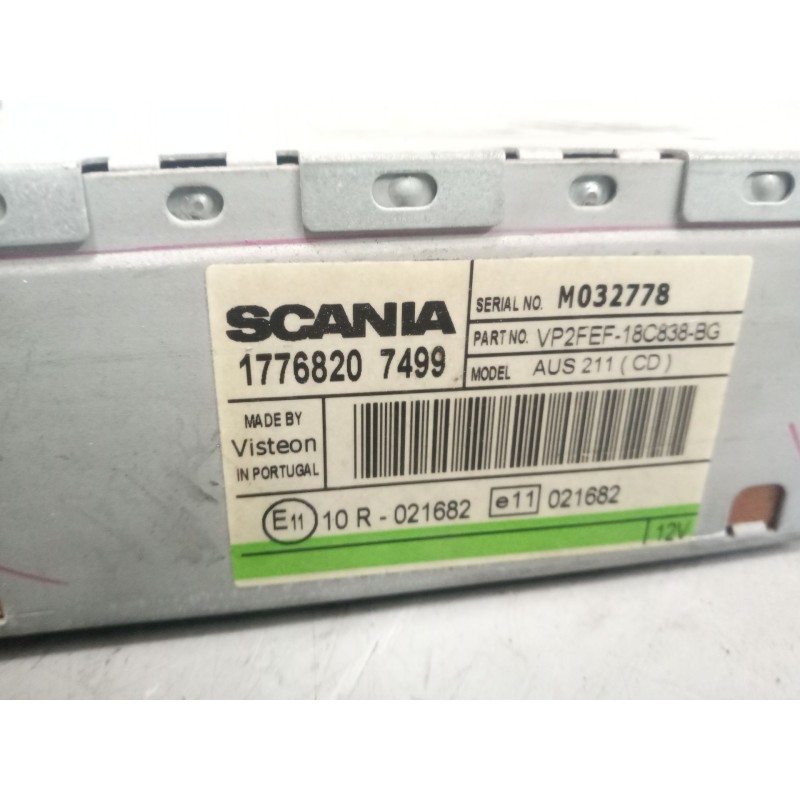 Recambio de sistema audio / radio cd para scania serie p/g/r (c-clase) 15.6 diesel referencia OEM IAM 1776820 - Blanco 3