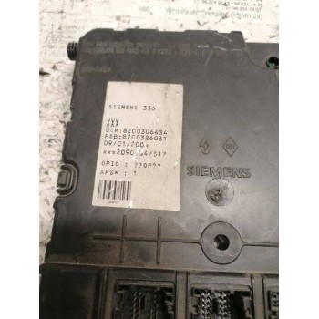 Recambio de caja reles / fusibles para renault megane ii berlina 5p referencia OEM IAM 8200306434 8200326031 