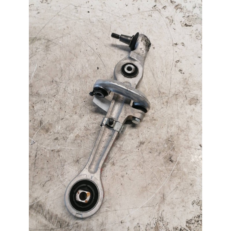 Recambio de brazo suspension inferior delantero izquierdo para audi a4 berlina (8e) 2.5 tdi quattro (132kw) referencia OEM IAM - Negro