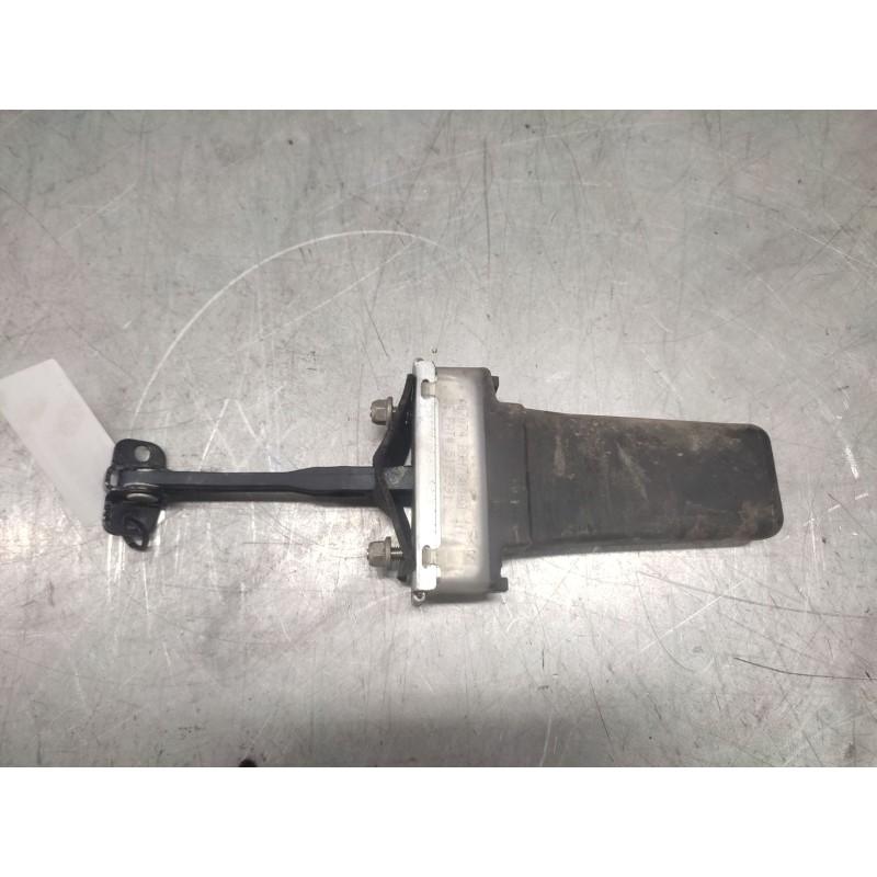 Recambio de retenedor puerta para land rover discovery v6 td se referencia OEM IAM TRASERO DERECHO - Verde 2