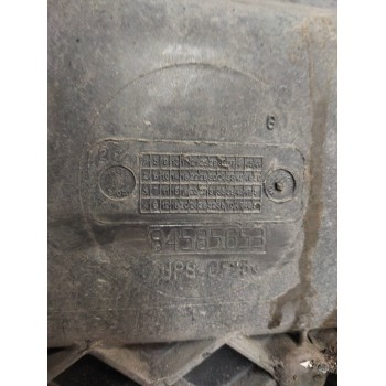 Recambio de peldaño izquierdo para renault d narrow referencia OEM IAM 84585653 50142210 