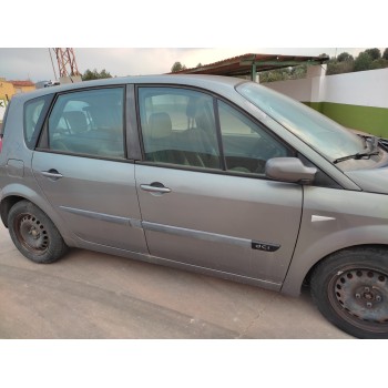 renault scenic ii del año 2004