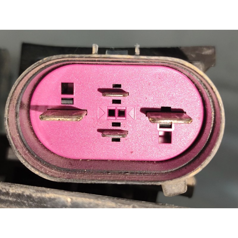 Recambio de electroventilador para seat leon (1p1) 2.0 tdi 16v referencia OEM IAM 1K0121207AA - Rojo 2