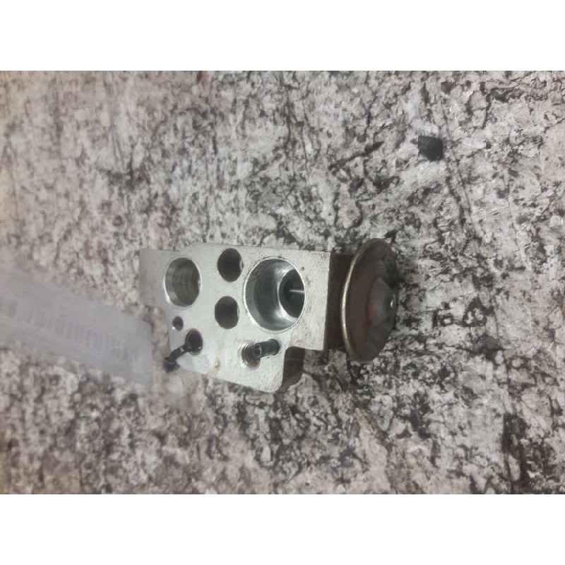 Recambio de valvula expansion para volkswagen caddy ka/kb (2k) furg. referencia OEM IAM 1K1820103 1K0820679 - Blanco 2