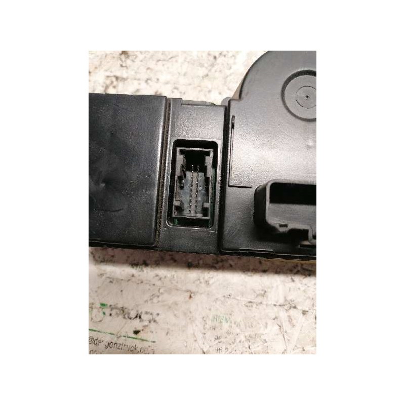 Recambio de mando climatizador para renault megane ii berlina 5p referencia OEM IAM 8200312940 - Azul 3
