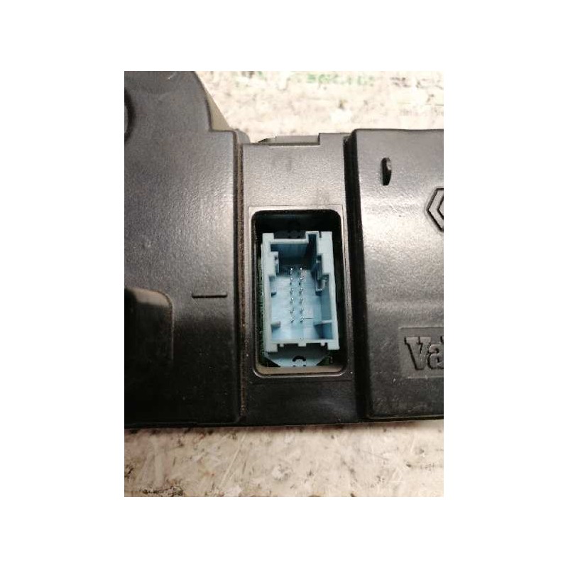 Recambio de mando climatizador para renault megane ii berlina 5p referencia OEM IAM 8200312940 - Azul 4