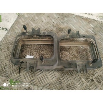 Recambio de soporte faro izquierdo para nissan trucks m m-90.150 referencia OEM IAM   