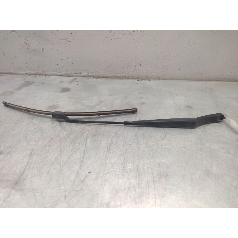 Recambio de brazo limpia delantero izquierdo para volkswagen touran (1t2) advance referencia OEM IAM   