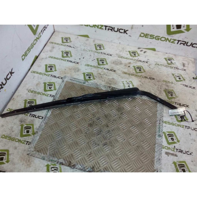 Recambio de brazo limpia delantero para man tgx 18.xxx fg / 4x2 bl xl referencia OEM IAM   