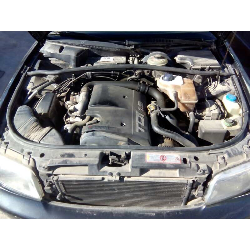 AUDI A4 BERLINA (B5)