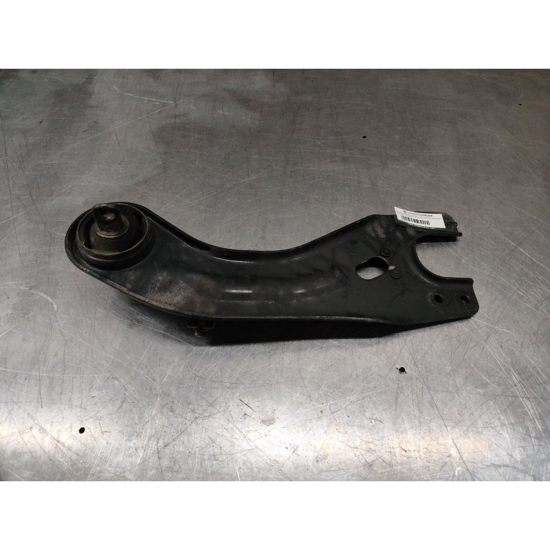 Recambio de brazo suspension inferior trasero izquierdo para hyundai i30 (gd) 1.6 crdi referencia OEM IAM   