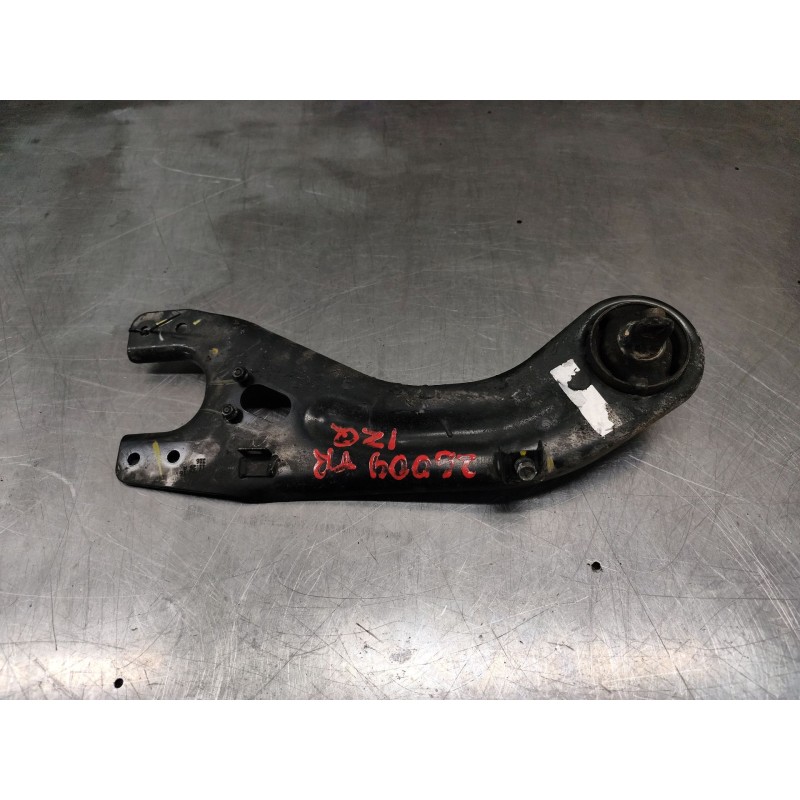 Recambio de brazo suspension inferior trasero izquierdo para hyundai i30 (gd) 1.6 crdi referencia OEM IAM 2