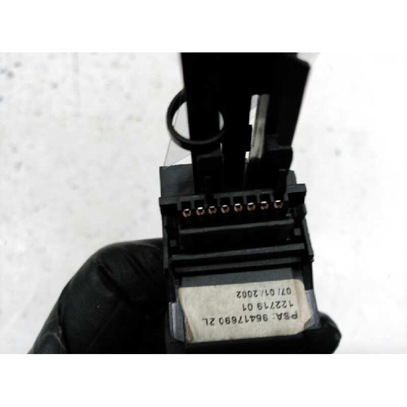 Recambio de mando radio para peugeot 307 (s1) xr referencia OEM IAM 96417690ZL 2