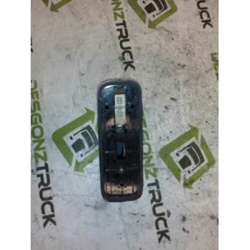 Recambio de piloto luz galibo izquierdo para mercedes trucks atego 1317 (170cv) referencia OEM IAM 028205156  