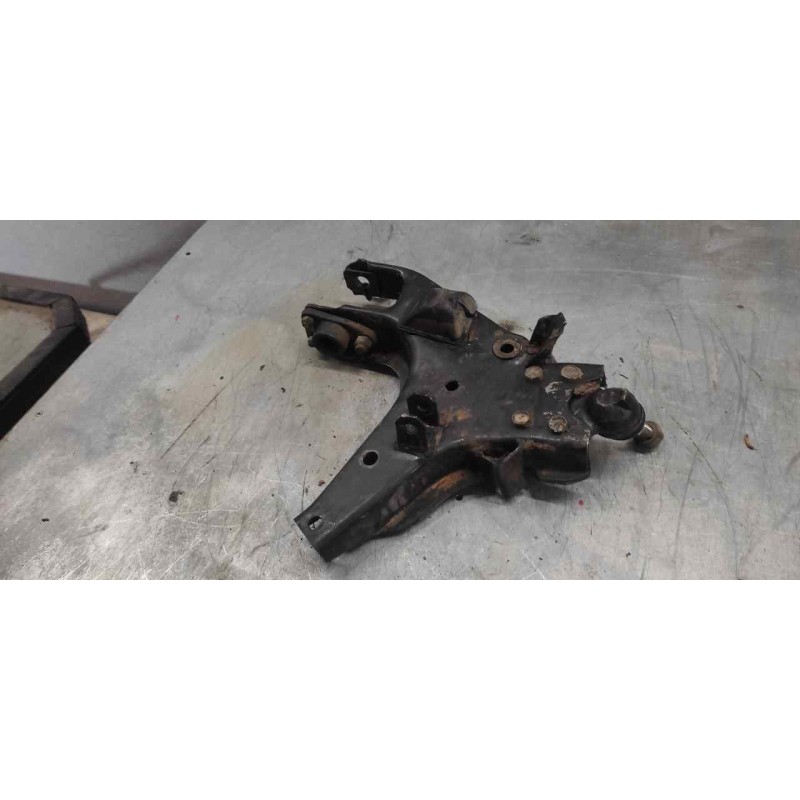 Recambio de brazo suspension inferior delantero derecho para nissan terrano/terrano.ii (r20) elegance referencia OEM IAM - Negro 2