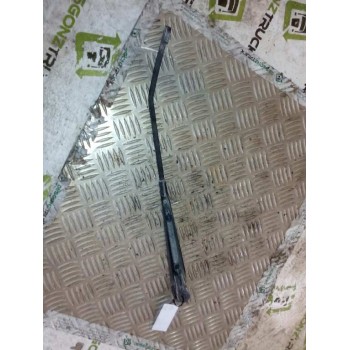 Recambio de brazo limpia delantero para nissan trade 100 chasis cabina referencia OEM IAM   