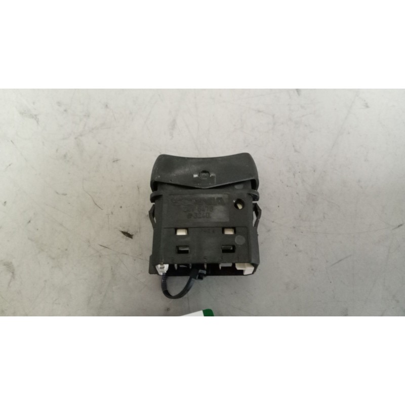 Recambio de interruptor para scania serie p/g/r (c-clase) 15.6 diesel referencia OEM IAM 1733418 - Blanco 3