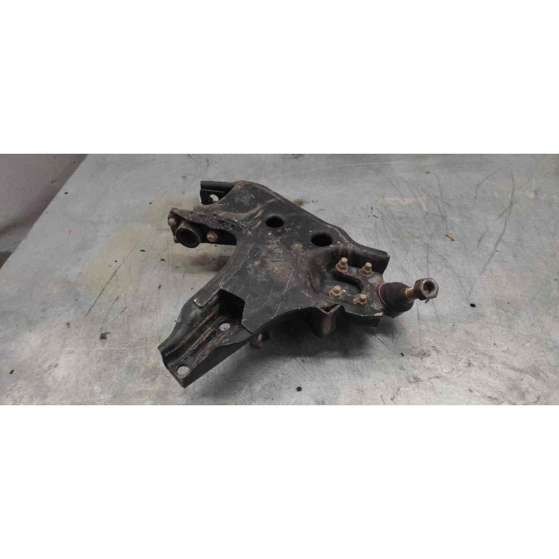 Recambio de brazo suspension inferior delantero izquierdo para nissan terrano/terrano.ii (r20) elegance referencia OEM IAM - Negro 2
