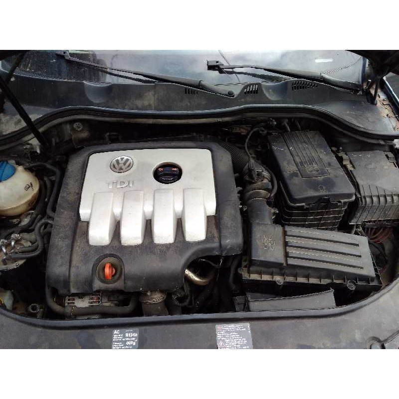 VOLKSWAGEN PASSAT BERLINA (3C2)