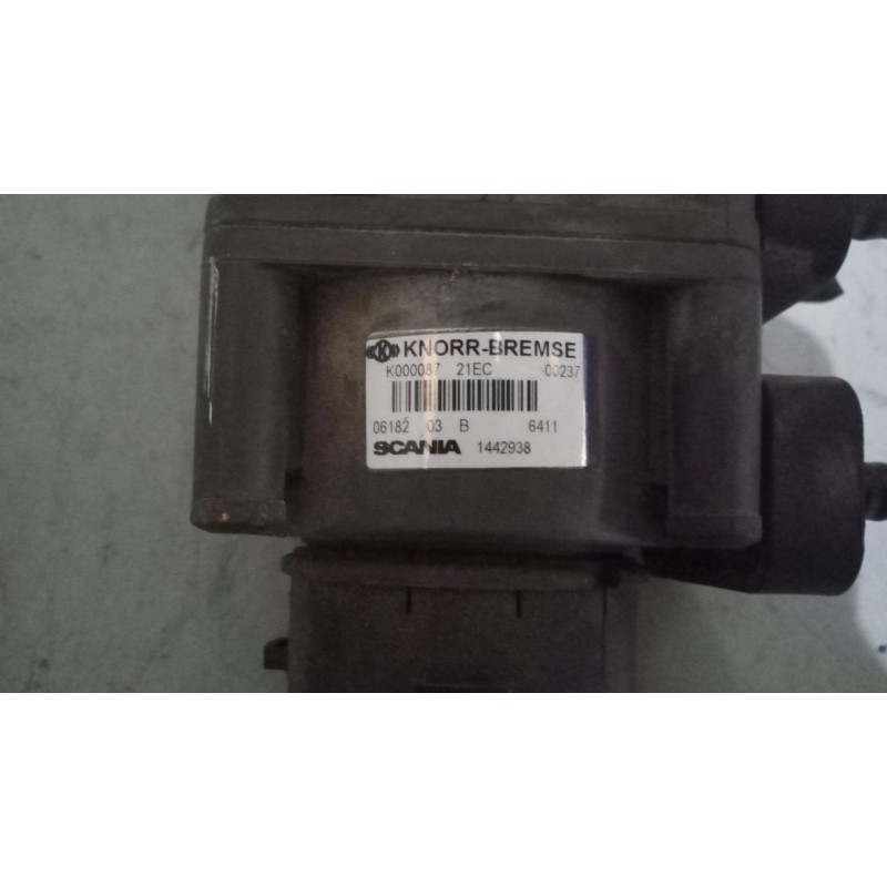 Recambio de valvula aire para scania r i r 580 referencia OEM IAM 1442938  k000087 - Blanco 5