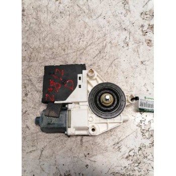 MOTOR ELEVALUNAS DELANTERO DERECHO 8P0959802E 8P0959802A 
