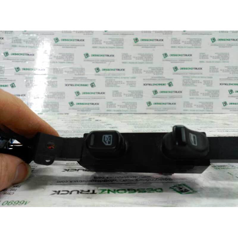 Recambio de mando elevalunas delantero izquierdo para nissan primera berl./familiar (p10/w10) gx berlina (a,e) referencia OEM IA - Blanco