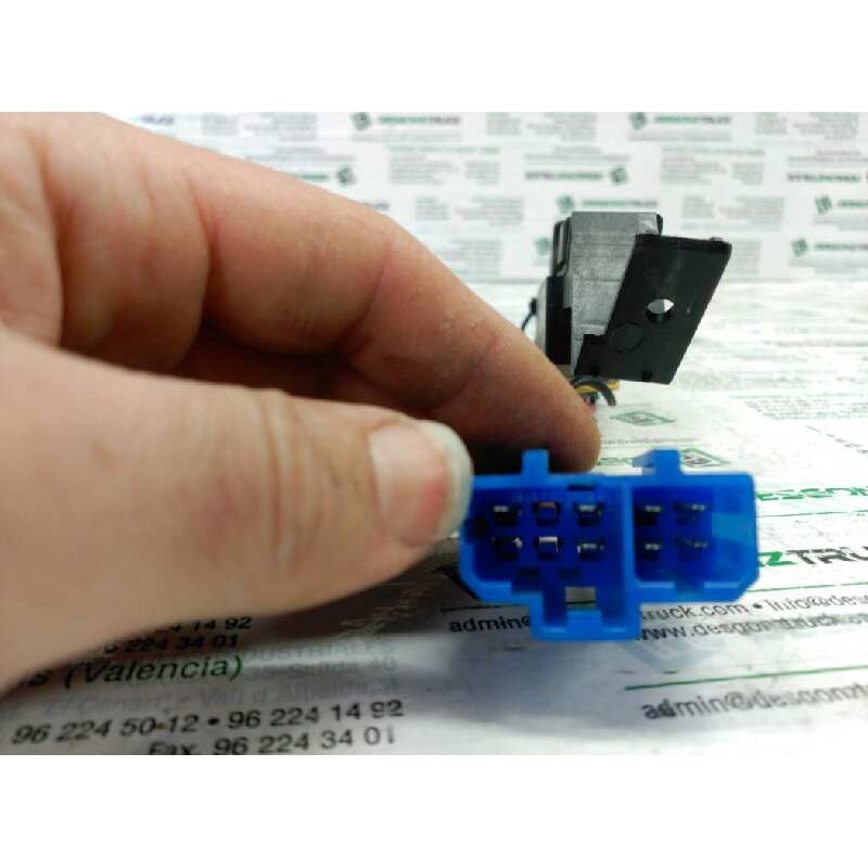 Recambio de mando elevalunas delantero izquierdo para nissan primera berl./familiar (p10/w10) gx berlina (a,e) referencia OEM IA - Blanco 3