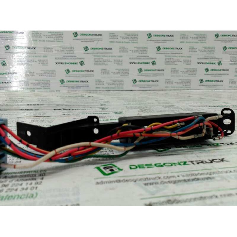 Recambio de mando elevalunas delantero izquierdo para nissan primera berl./familiar (p10/w10) gx berlina (a,e) referencia OEM IA - Blanco 4