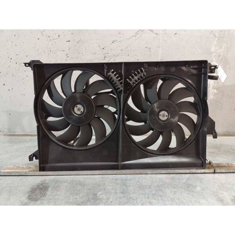 Recambio de electroventilador para opel vectra c berlina club referencia OEM IAM 24410991  