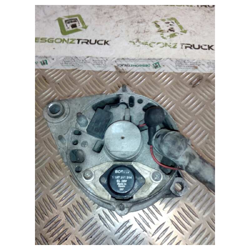 Recambio de alternador para iveco eurocargo fki  (typ 80 e 18) tráfico urbano referencia OEM IAM 0120488253 1197311314 28V 10/35 2