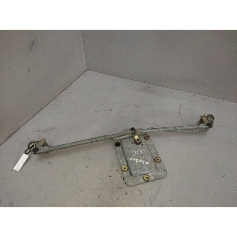Recambio de articulacion limpia delantero para nissan trucks atleon 110 referencia OEM IAM 288109X000 3397020491 