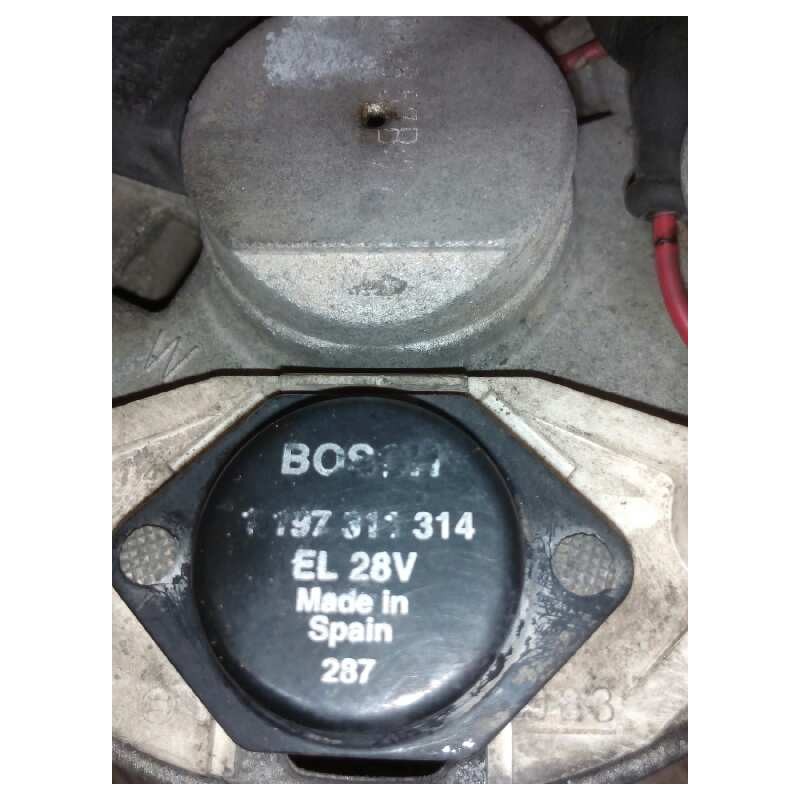 Recambio de alternador para iveco eurocargo fki  (typ 80 e 18) tráfico urbano referencia OEM IAM 0120488253 1197311314 28V 10/35 3