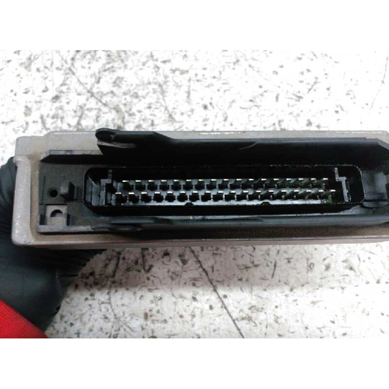 Recambio de centralita motor uce para citroën xantia berlina 1.9 td sx referencia OEM IAM 9624519580 0281001262 BOSCH 3