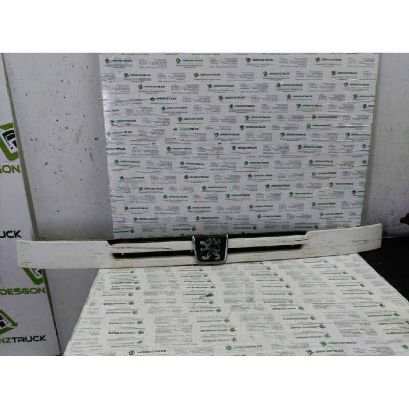 Recambio de rejilla delantera central para peugeot boxer caja cerr. acristalado (rs2850)(230)('02) 1000 d referencia OEM IAM - Blanco 2