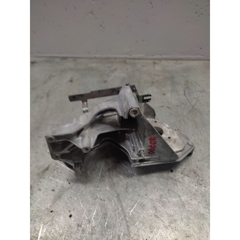 Recambio de soporte alternador para volkswagen crafter 30-50 furgoneta (2e_) 2.5 tdi referencia OEM IAM 076145167 2