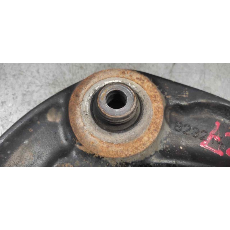 Recambio de brazo suspension inferior delantero derecho para peugeot 308 confort referencia OEM IAM 823214 - Negro 3