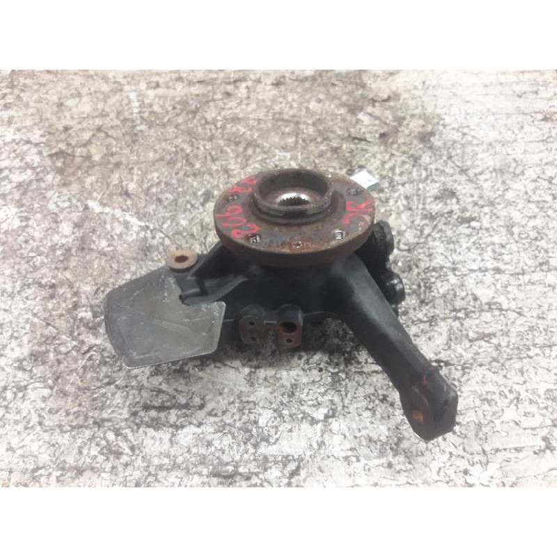 Recambio de mangueta delantera derecha para peugeot 407 st sport referencia OEM IAM 3