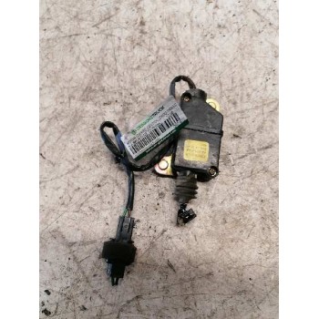 MOTOR CIERRE CENTRALIZADO TRASERO DERECHO 0K019723508 2 CABLES 