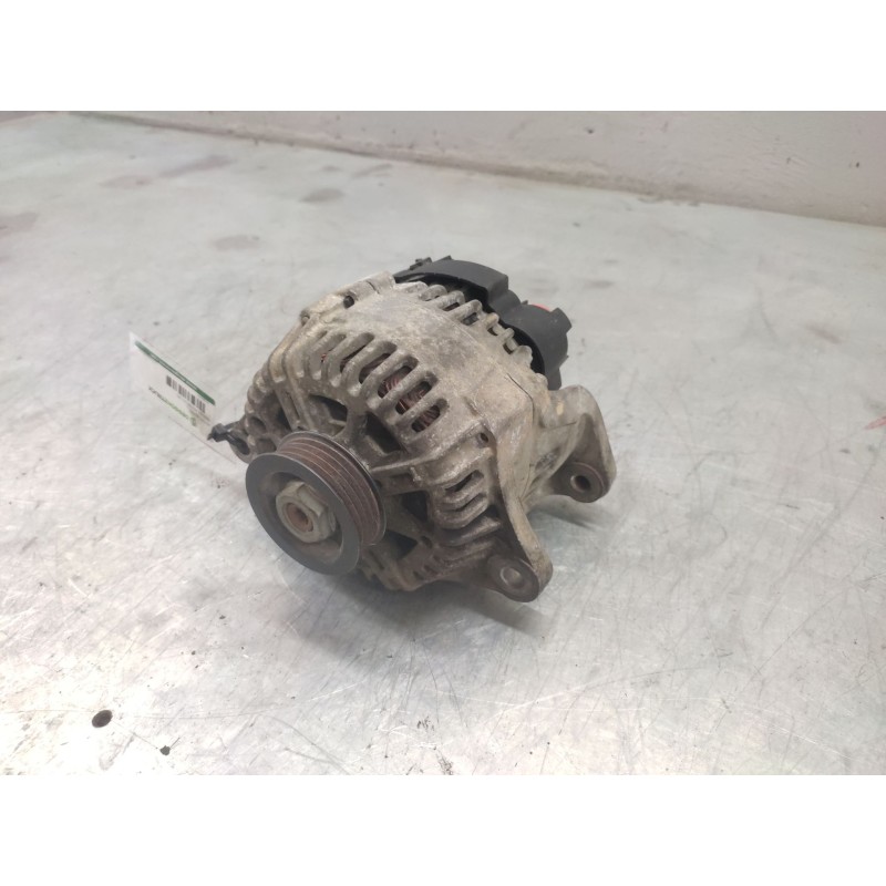 Recambio de alternador para nissan micra (k12e) acenta referencia OEM IAM 23100AX610  14V 80A